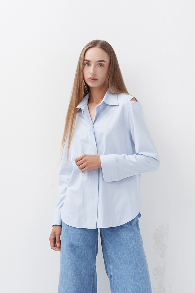 Сорочка з вирізами бавовна блакить (Р 139/1)